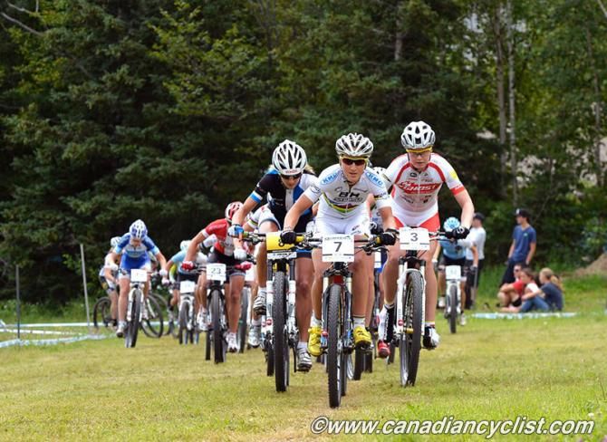 Julie Bresset (BH - SR Suntour - KMC) leading at the start