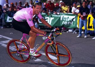 Mario Cipollini was one of many pros to adopt Spinergy wheels (Photo: Watson)
