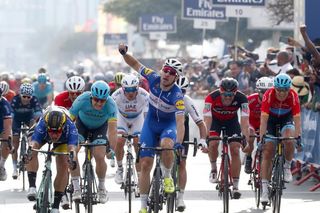 Elia Viviani wins stage 2 of the Dubai Tour