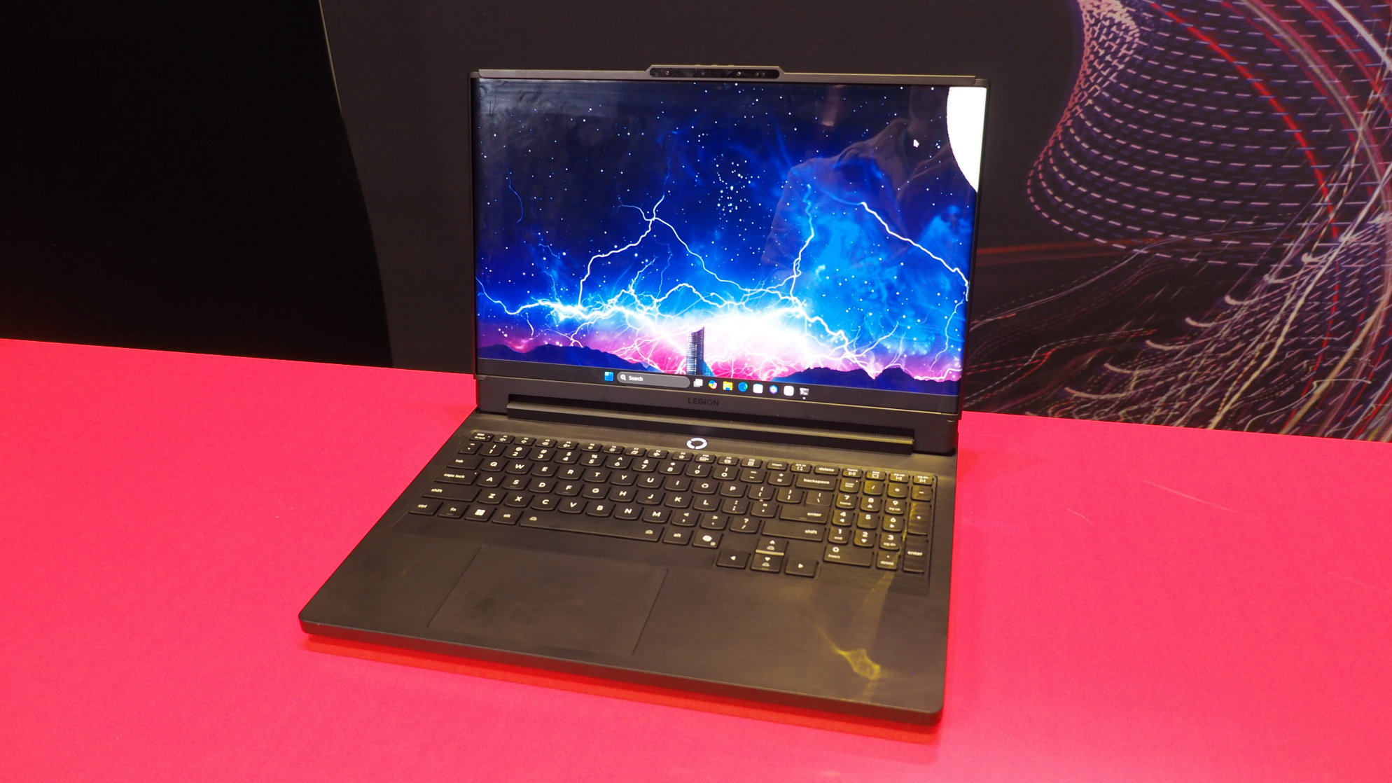 Lenovo Legion Pro Rollable Concept