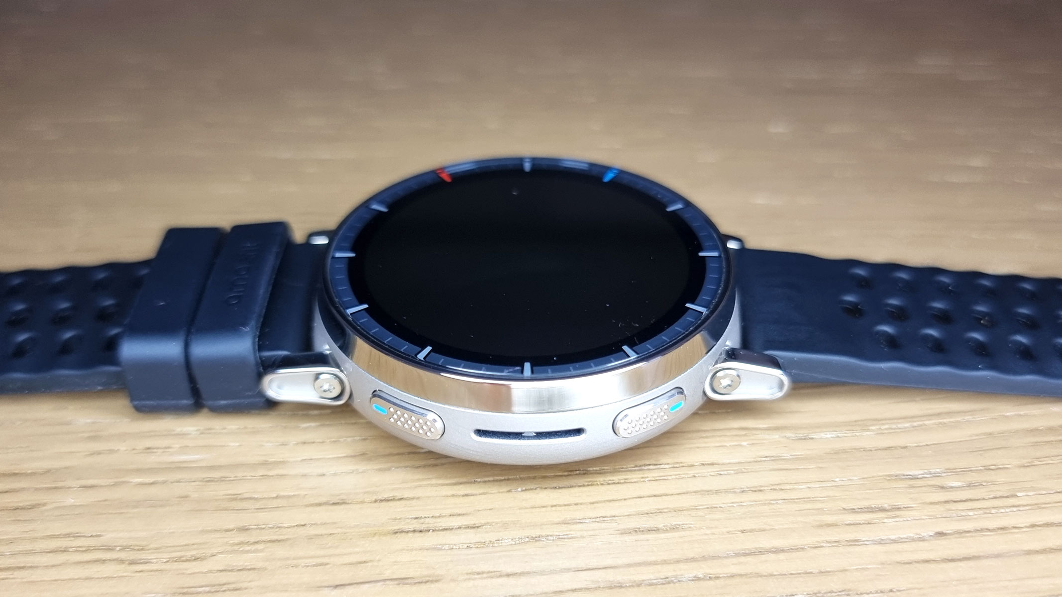a close-up picture of the Amazfit Active 3 Premium smartwatch