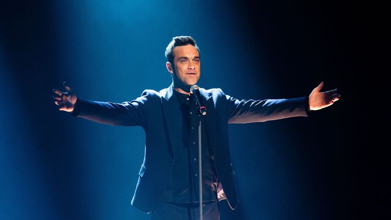 Robbie Williams announces new tour and fans can't contain their excitement 