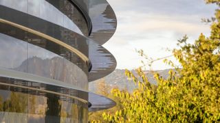  Lado del edificio Apple Park