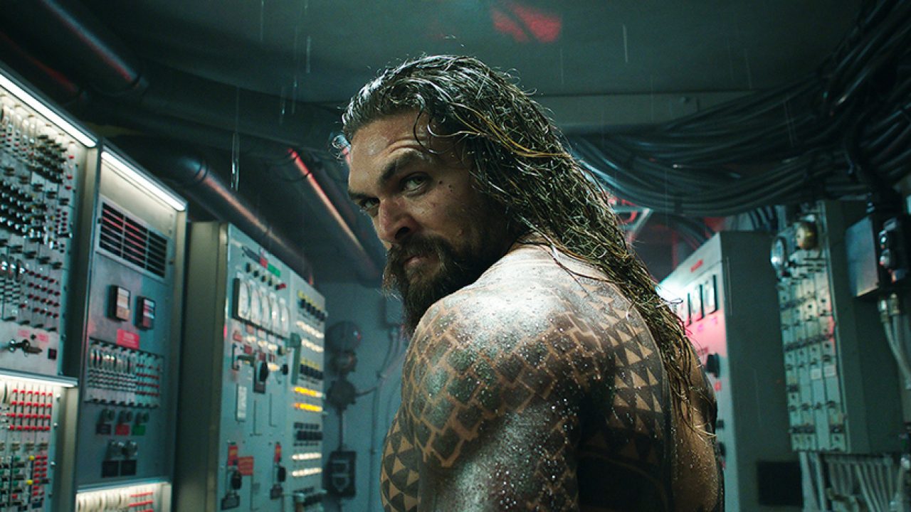 Jason Momoa en Aquaman fotograma de la primera película