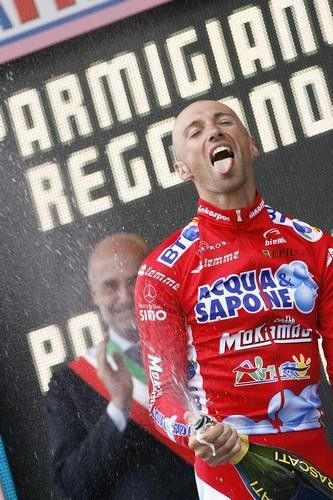 Garzelli savours the moment of his Stage 14 win.