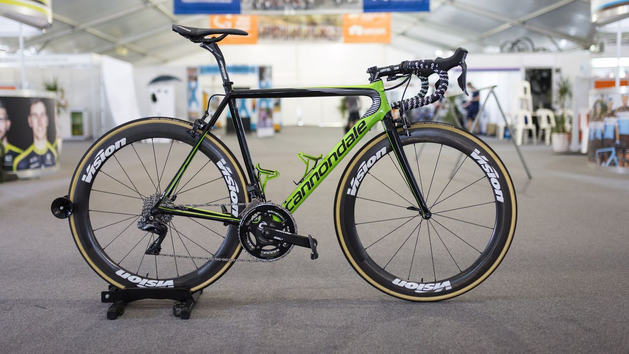 EF-Drapac's Cannondale SuperSix Evo with Shimano Dura-Ace R9150, FSA cranks and Vision wheels