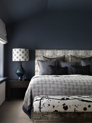 Cozy bedroom by Natalia Miyar