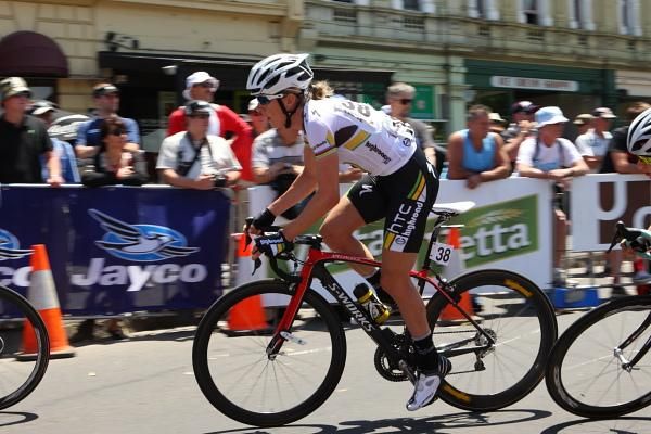 Judith Arndt (HTC-HighRoad) on a borrowed Specialized after her new team-issue frame was cracked in transit from the team training camp in California a couple of weeks ago.