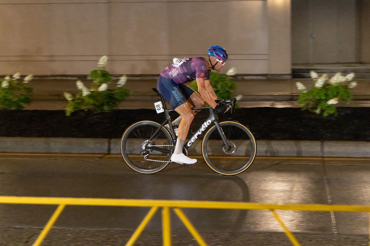 Project Echelon had a stranglehold over the front of the race from start to finish. Eamon Lucas (TEAM MIKE'S BIKES P/B EQUATOR COFFEES) was one of the few riders to escape and build up any sort of gap.