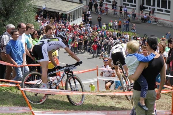 Florian Vogel and Nino Schurter (Scott Swisspower)