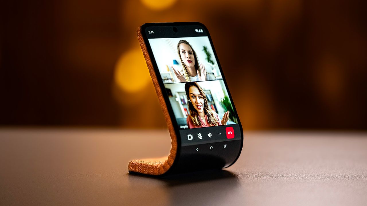 The Motorola Active Display bendable phone concept