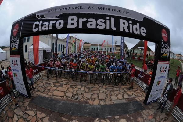 Stage three starts in Rio Contas.