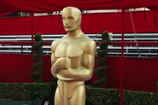 Oscar statue in Los Angeles