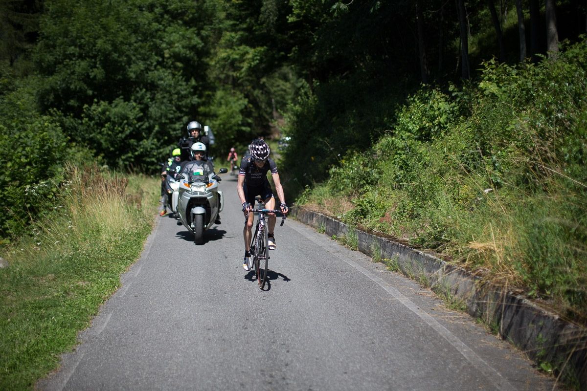 Wiggle-High5's Mara Abbott on the Mortirolo, riding to the win