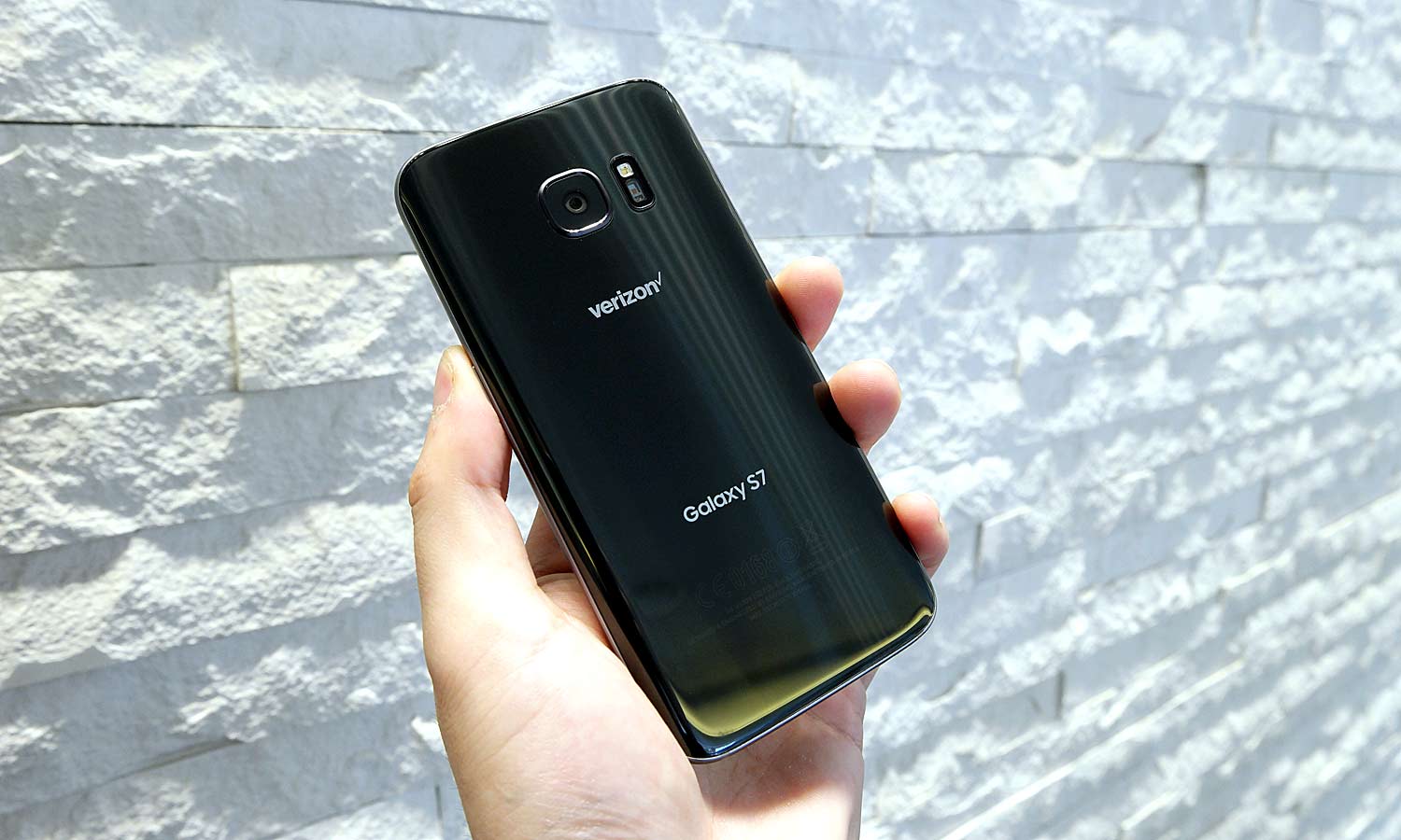 Samsung Galaxy S7 Review: Beauty and a Beast | Tom's Guide