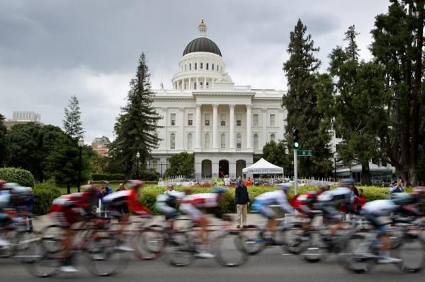 The race enters the finishing circuits near the state capitol in Sacramento