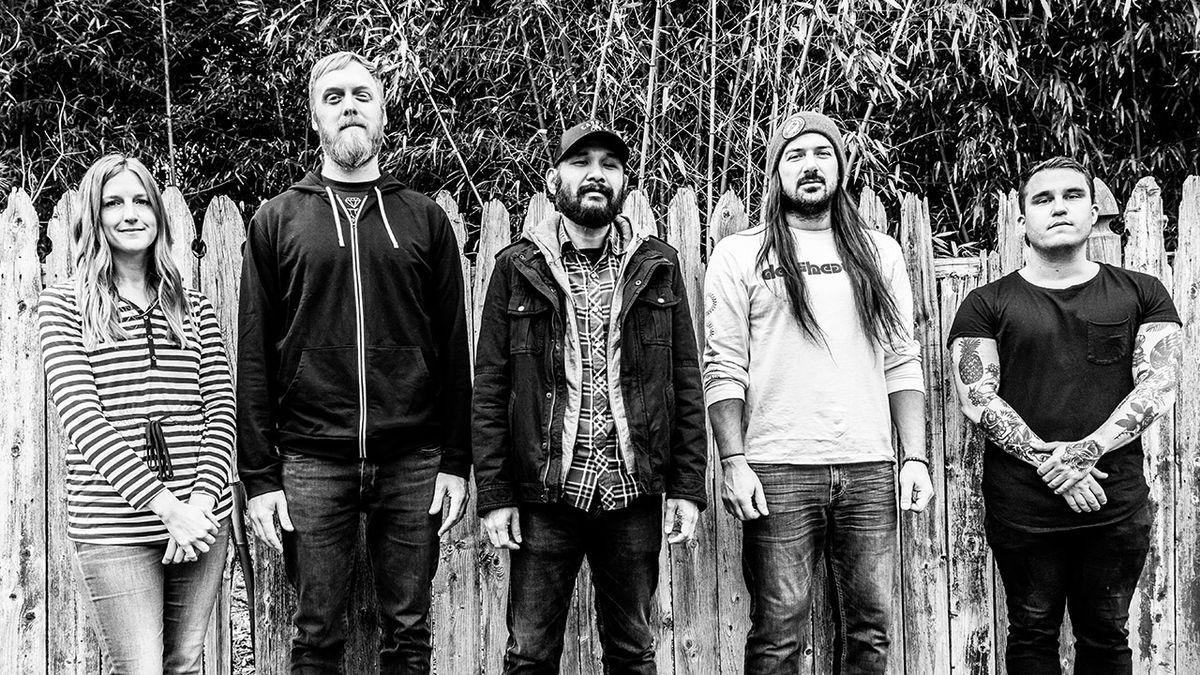 Hiroe premiere video for the brooding The Approach
