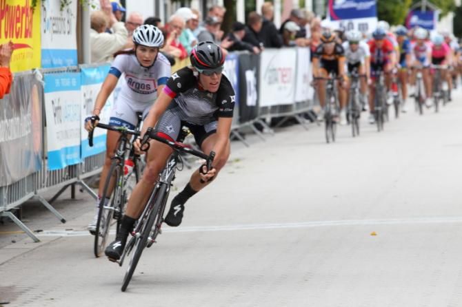 Ellen van Dijk (Specialized - lululemon) leads through the start / finish at around half distance