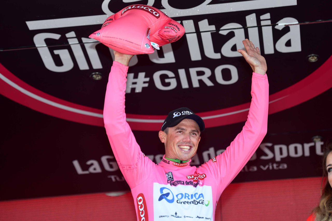 Simon Gerrans (Orica-GreenEdge) in the maglia rosa
