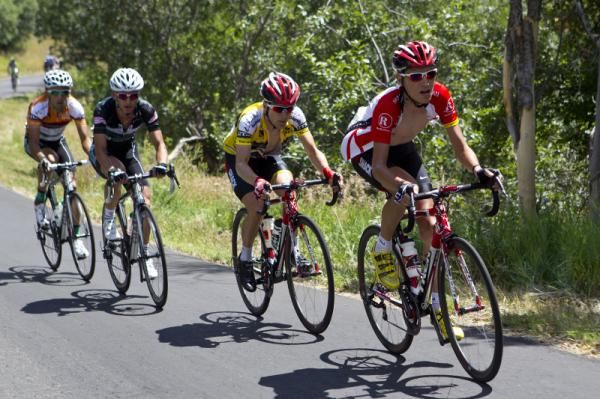 Janez Brajkovic drags Levi Leipheimer