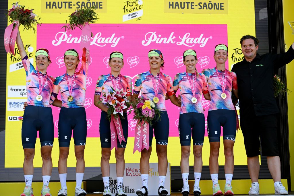PLANCHE DES BELLES FILLES FRANCE JULY 31 Katarzyna Niewiadoma of Poland Alena Amialiusik of Belarus Elise Chabbey of Switzerland Tiffany Cromwell of Australia Soraya Paladin of Italy Pauliena Rooijakkers of Netherlands and Team CanyonSRAM Racing celebrates at podium as best team prize winner during the 1st Tour de France Femmes 2022 Stage 8 a 1233km stage from Lure to La Super Planche des Belles Filles TDFF UCIWWT on July 31 2022 in Planche des Belles Filles France Photo by Dario BelingheriGetty Images