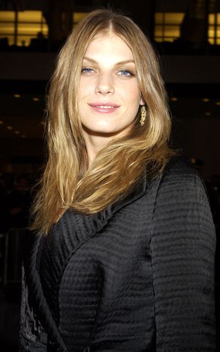 00s model - Angela Lindvall