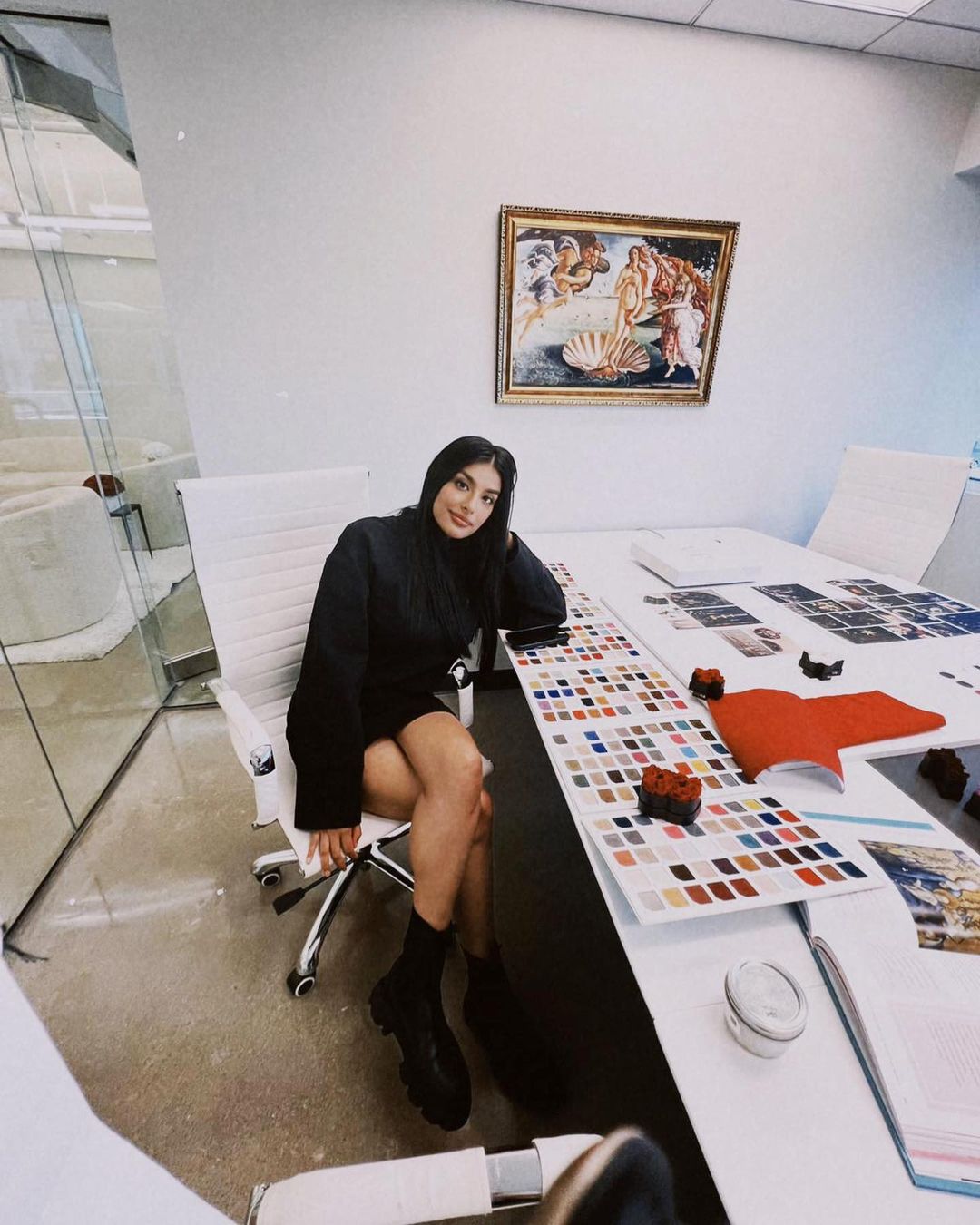 Seema Bansal Chadha working on Venus et Fleur