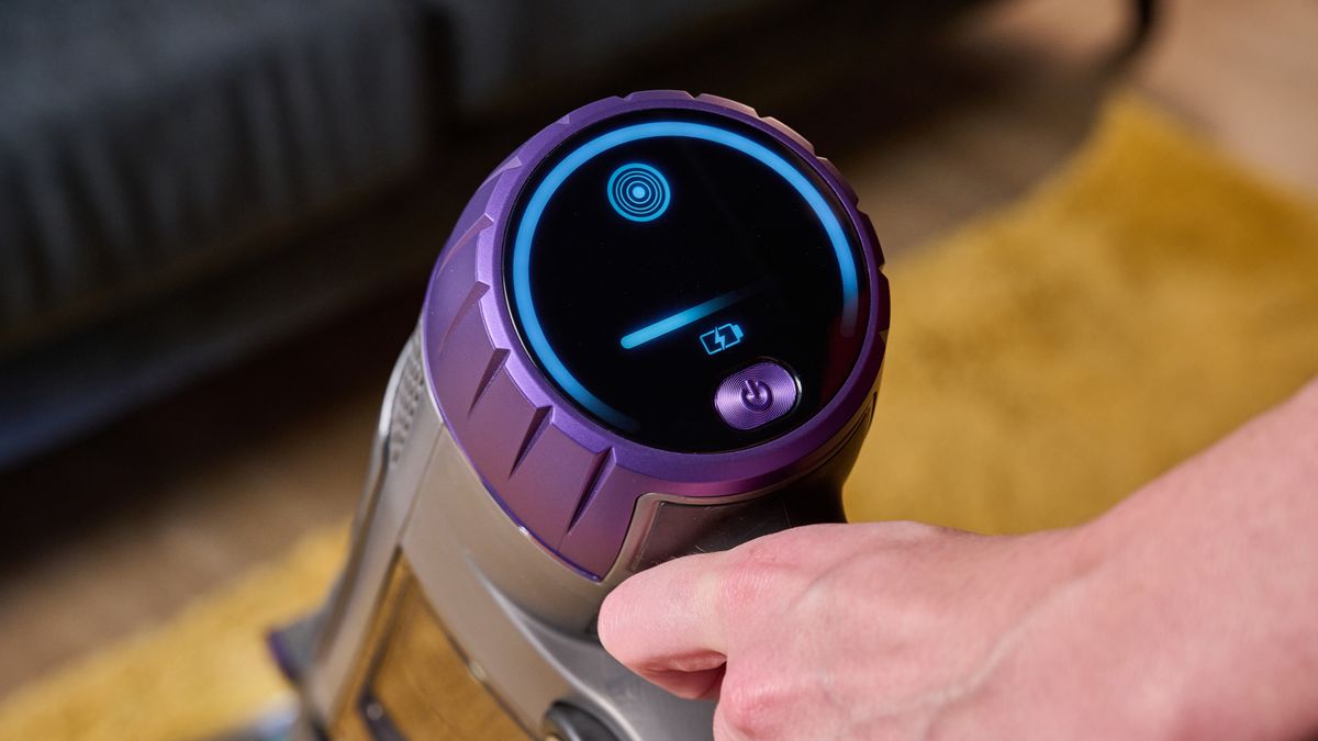 Close up of control panel on Shark PowerDetect cordless vacuum