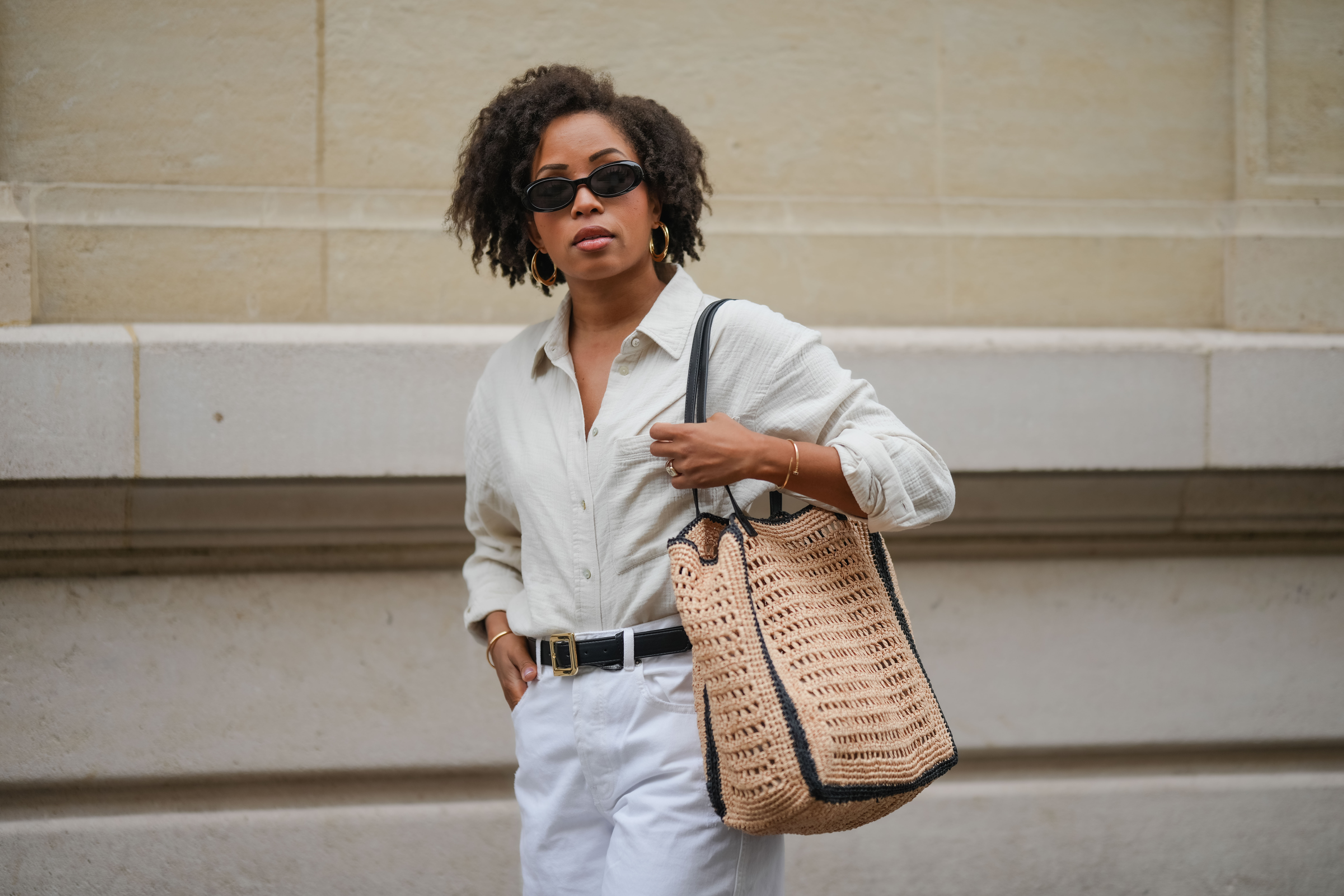 woman wearing summer accessories