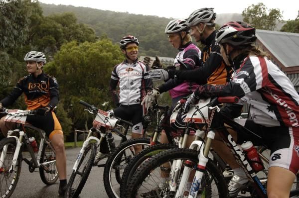 A moment of levity before the start of competition in the short track