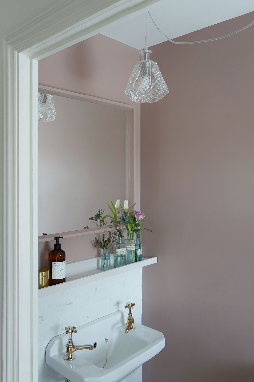 11 small bathroom lighting ideas to make your space feel bigger and