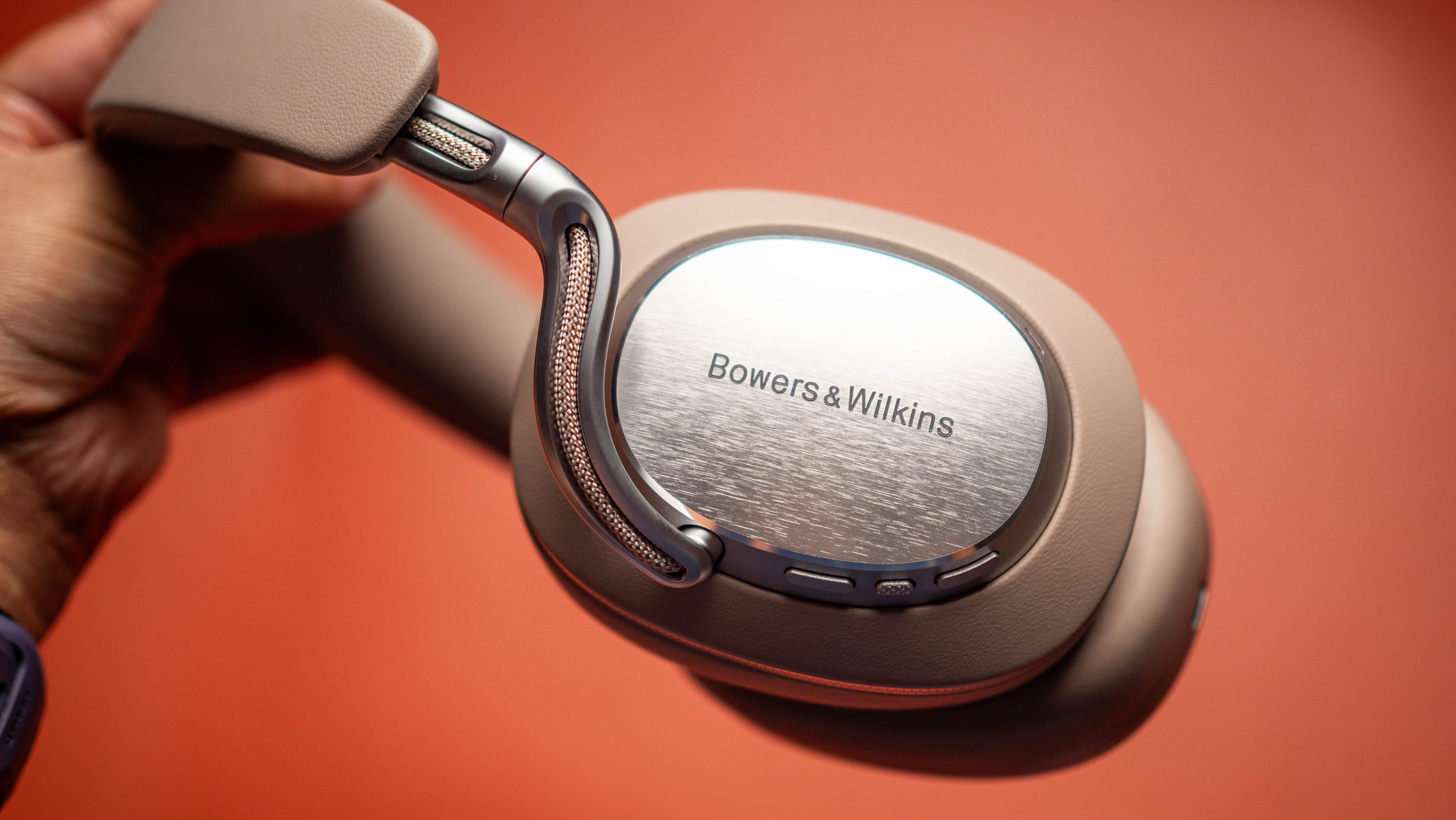 Bowers & Wilkins Px8 S2 design highlighting the brushed metal logo grilles