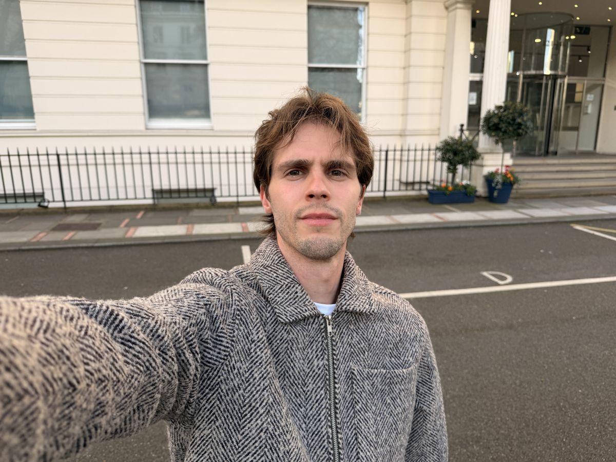 iPhone 17 Pro selfies