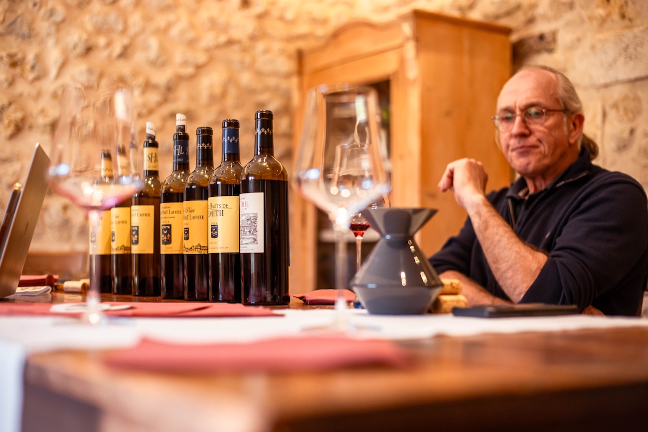 tasting at Ch&acirc;teau Smith-Haut-Lafitte