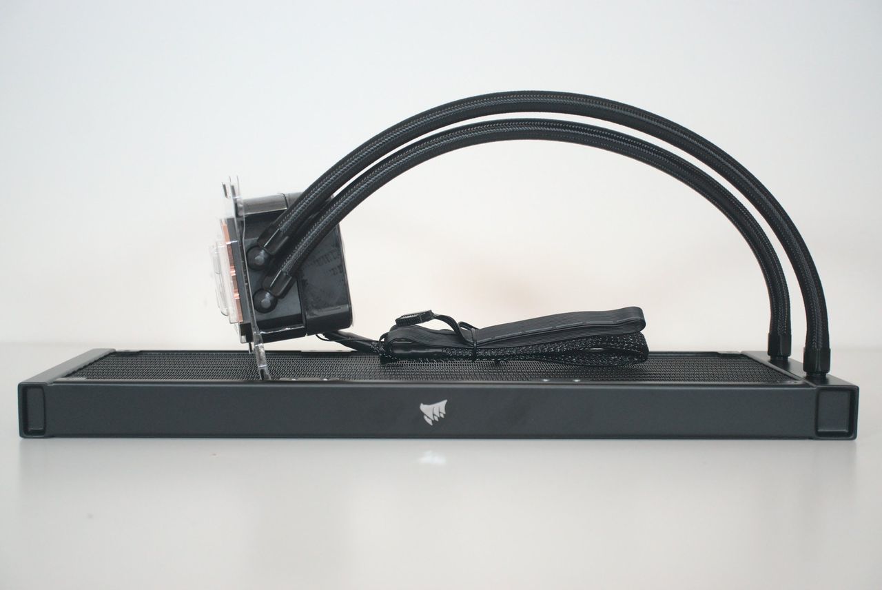 Corsair H150i Elite LCD
