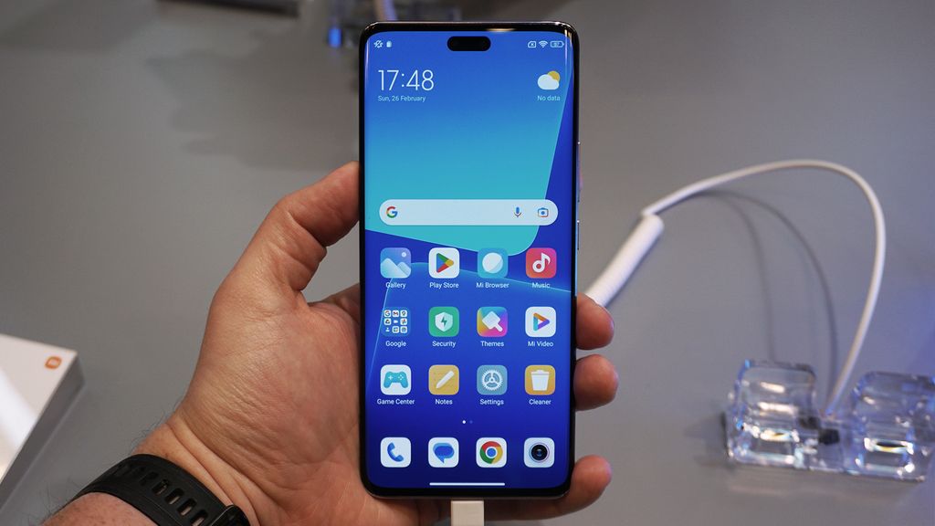 Hands On Xiaomi 13 Lite Review The Civi S New Suit Techradar