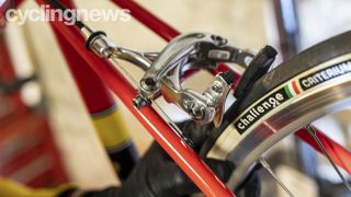 How to remove a bike wheel