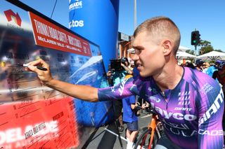 ADELAIDE, AUSTRALIA - JANUARY 25: Luke Plapp of Australia and Team Jayco AlUla signing on before the 25th Santos Tour Down Under Think! Road Safety Men's Stage 5 from McLaren Vale to Willunga Hill on January 25, 2025 in Adelaide, Australia. (Photo by Peter Mundy/Getty Images)