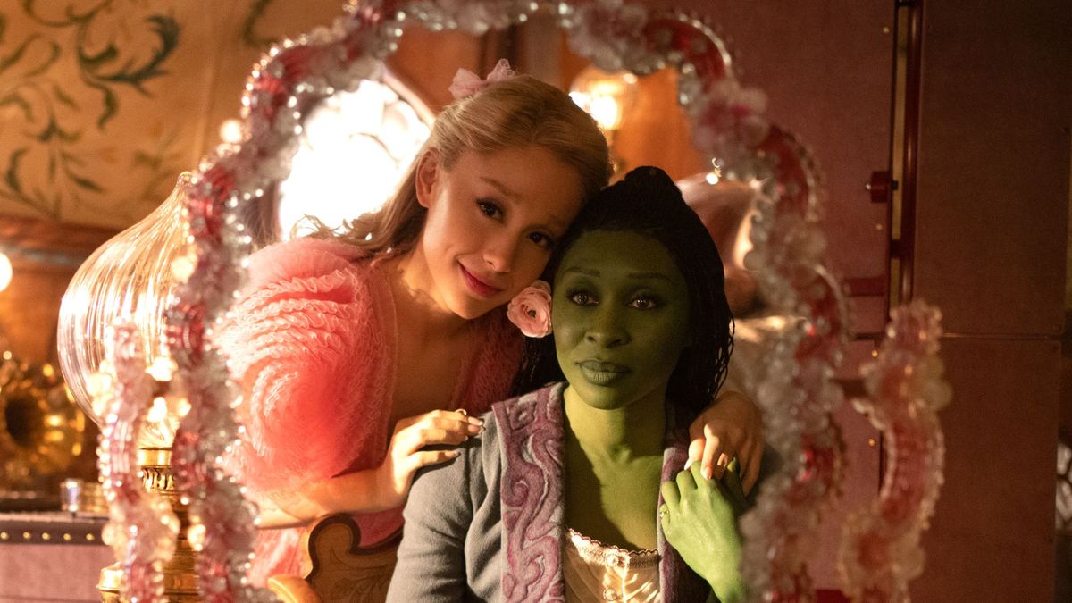 Ariana Grande and Cynthia Erivo in Wicked