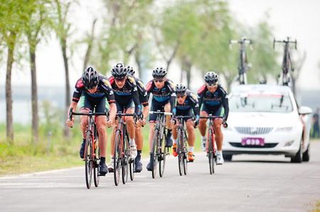Christina Watches-Onfone en route to victory in the Tour of China's opening stage team time trial.