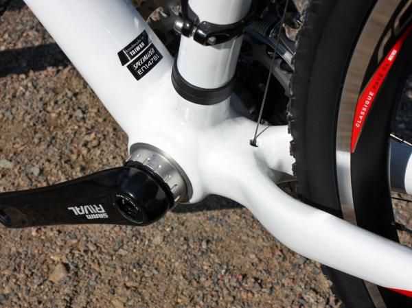 Specialized fit the CruX Pro Carbon frame with a conventional threaded sleeve. Mud clearance around the bottom bracket is adequate but the shelf produced by the chainstay wishbone is worrisome