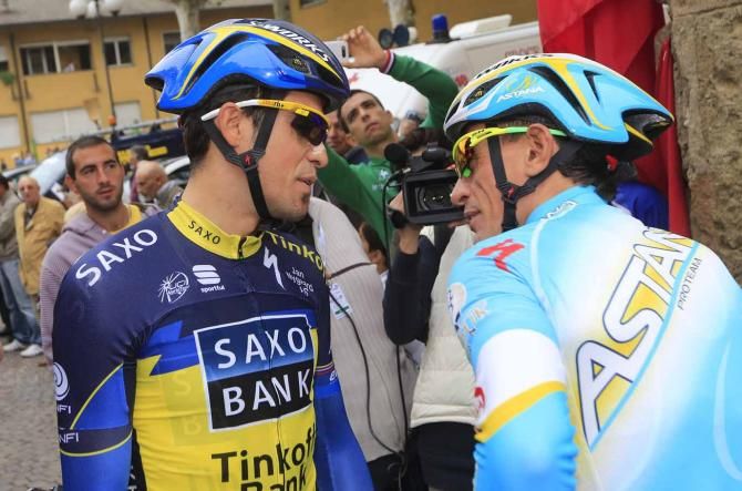 Alberto Contador chats with former teammate and trusted domestique Paolo Tiralongo.