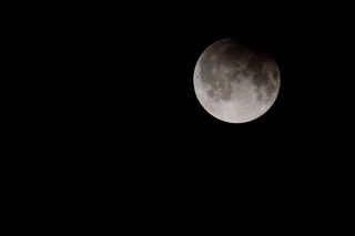 Penumbral Lunar Eclipse Seen in New Delhi