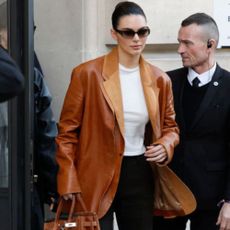 Kendall Jenner wears Hermès's 'Birkin' bag, outside Schiaparelli, during Haute Couture Spring-Summer 2025 as part of Paris Fashion Week on January 27, 2025 in Paris, France.