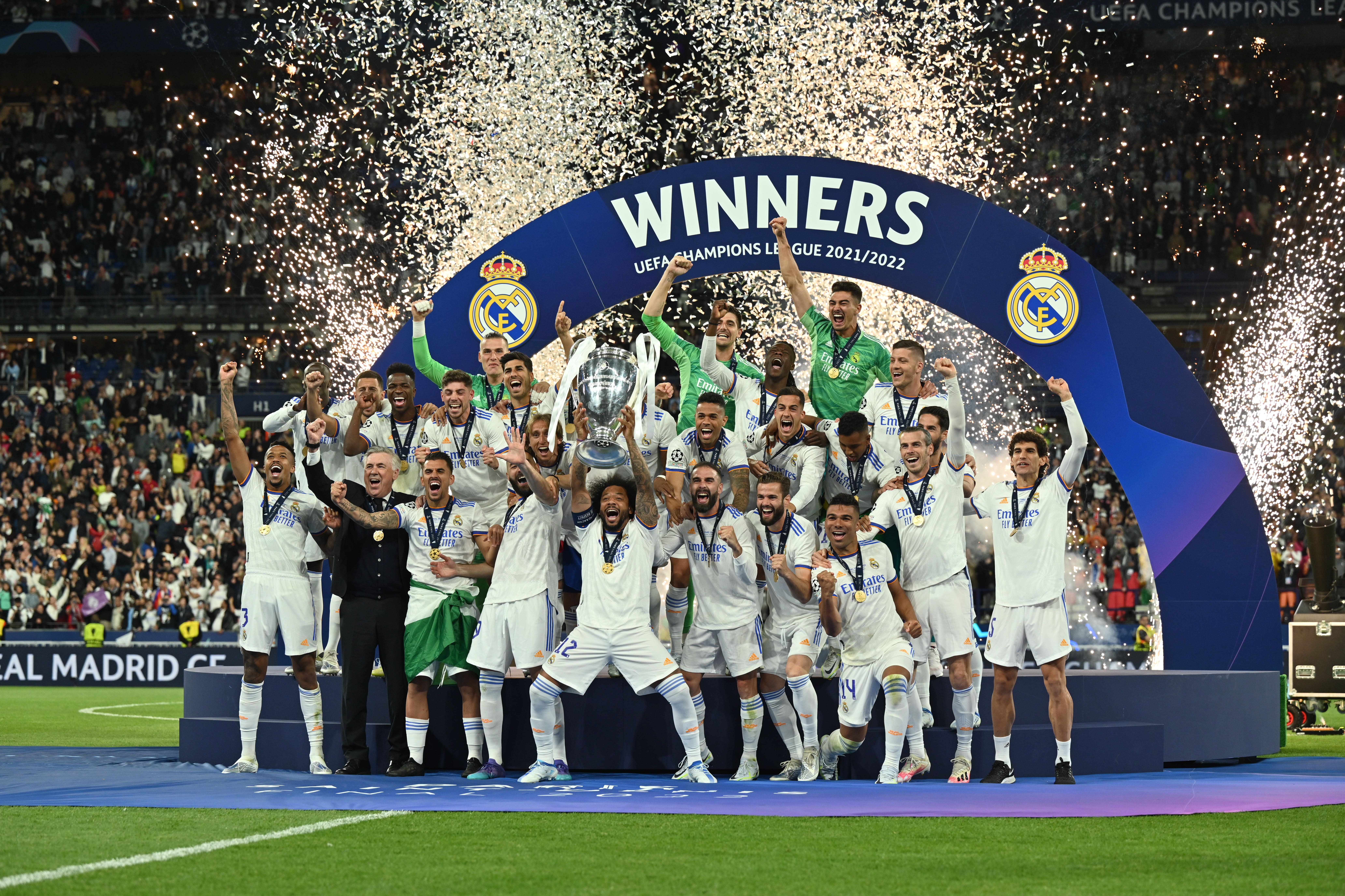 270 aficionados del Real Madrid ‘empujados’ en España antes de la final de la Liga de Campeones