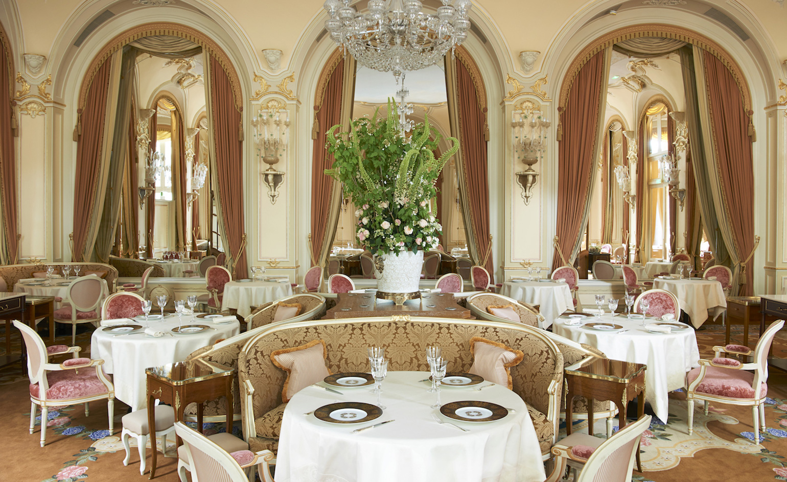Ritz - dining area