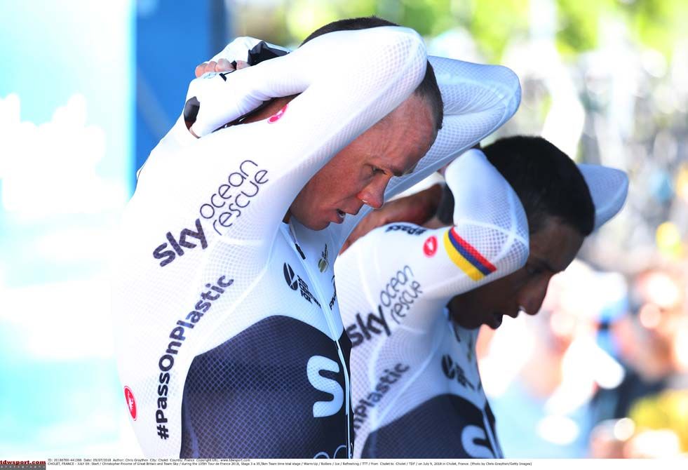 Chris Froome (Team Sky) warming up ahead of the TTT