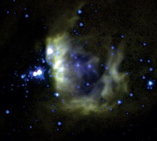 Giant Space Cloud Holds Clues to Massive Star Birth