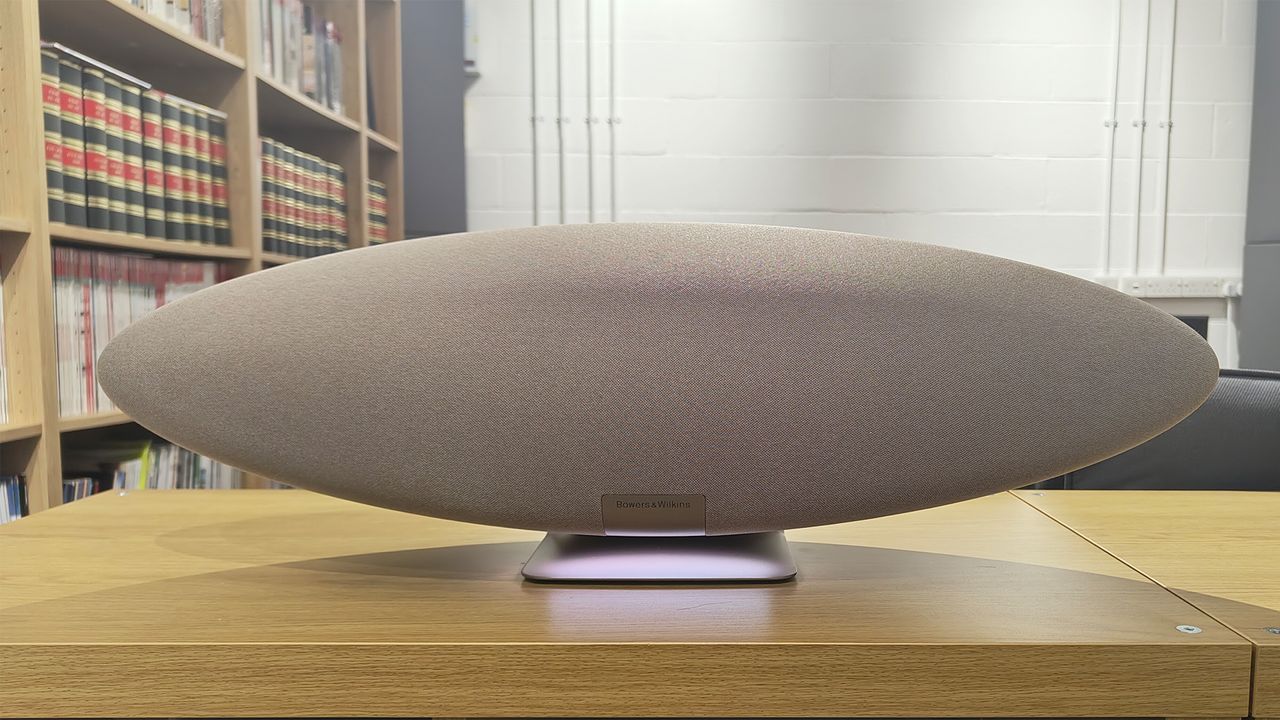 Bowers &amp; Wilkins Zeppelin Pro Edition wireless speaker