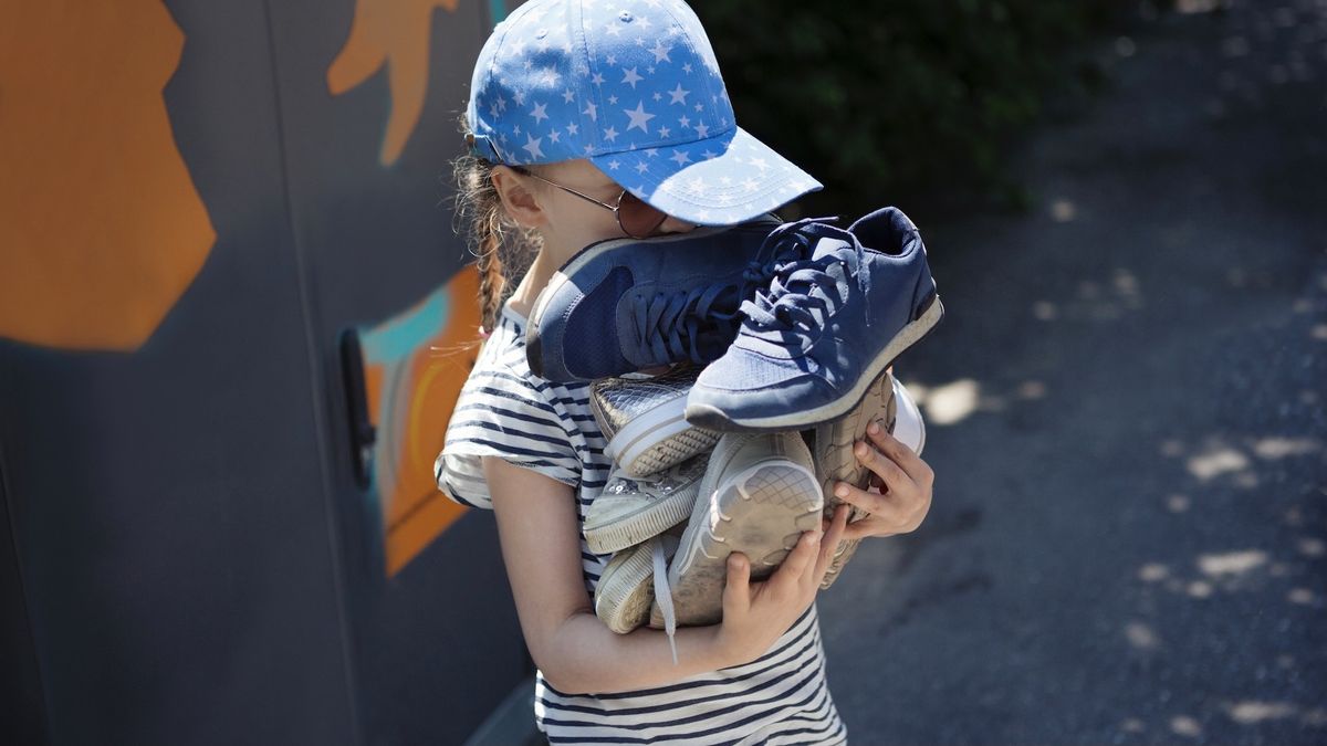 What to do with old running shoes? Advnture